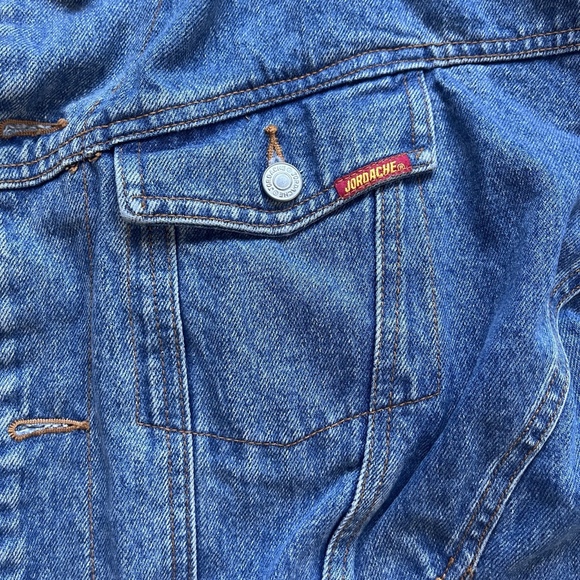 Vintage Jordache Oversized Denim Trucker Jacket Women’s Small Blue Button Down - Picture 9 of 12